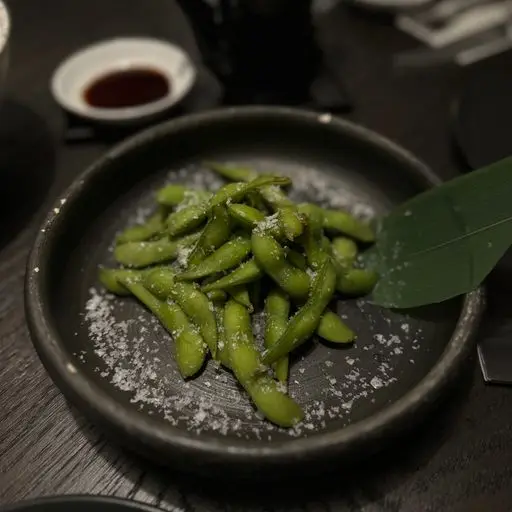 Serviervorschlag für Edamame Classic (vegetarisch)