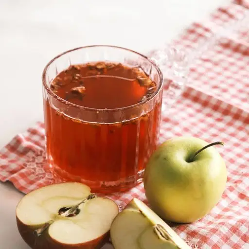 Serviervorschlag für Apfel Eistee